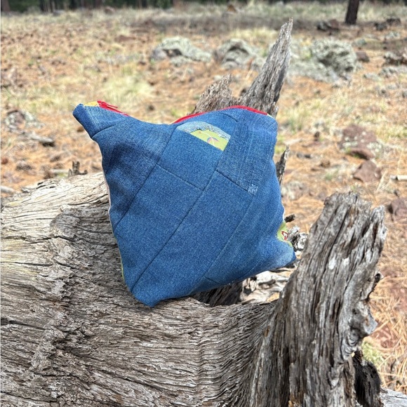 Hand crafted Vibrant Red and Blue Cosmetic Bag with Patchwork Design - Picture 4 of 4